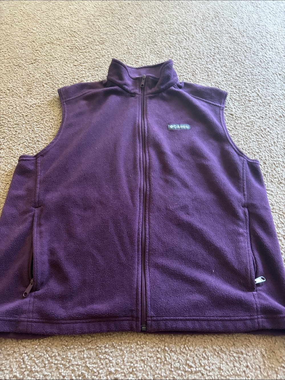 B62 Columbia Men’s XL Deep Purple Fleece Vest - Zip Front